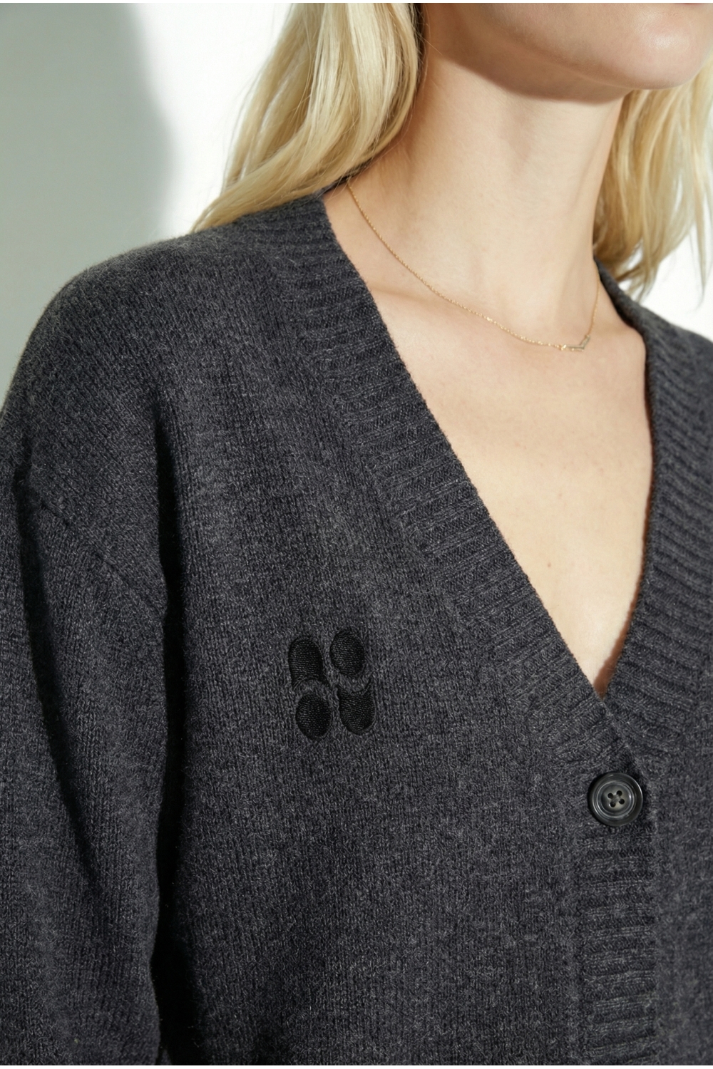 Cardigan Mira basique gris chiné fabriqué en Italie